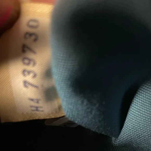 Dooney & Bourke  Vintage Y 2k Rainbow Signature Zipper Medium Handbag RARE EUC - Picture 9 of 16